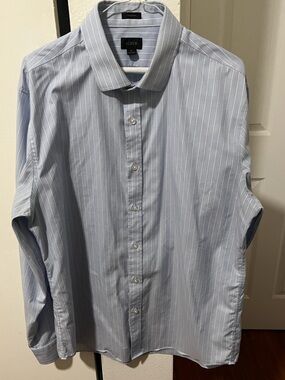 J. Crew Men's Light Blue White Pinstripe Spread-Collar Dress Shirt